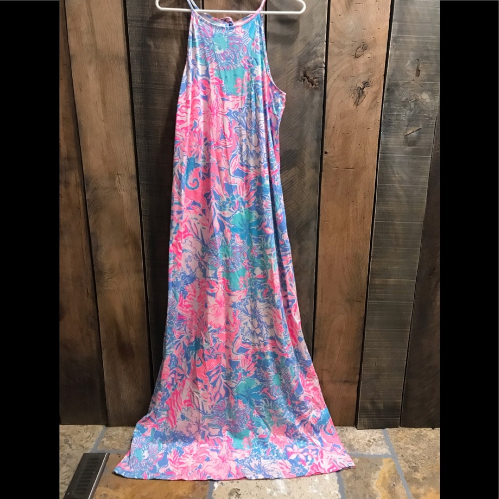 Lilly Pulitzer maxi dress. Excellent condition. Ties in back